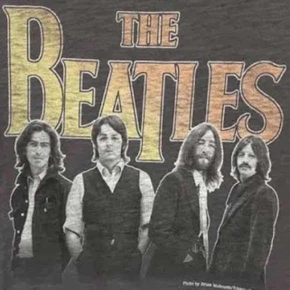 🏷️ 3 for $10
The Beatles Tee - Picture 1 of 4